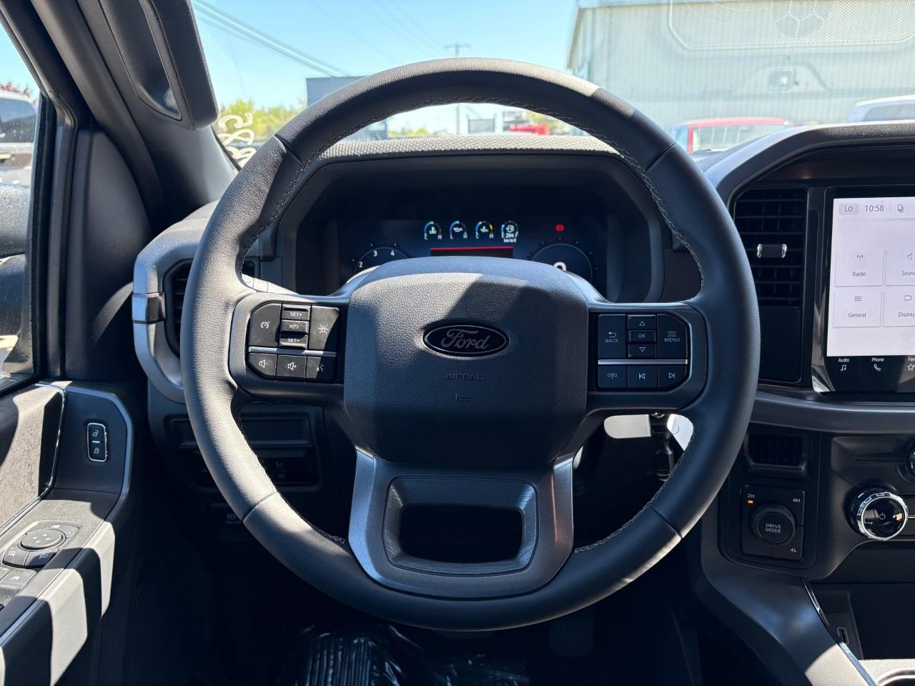 2026 Ford F-150 XLT 4WD SuperCrew 5.5' Box Photo