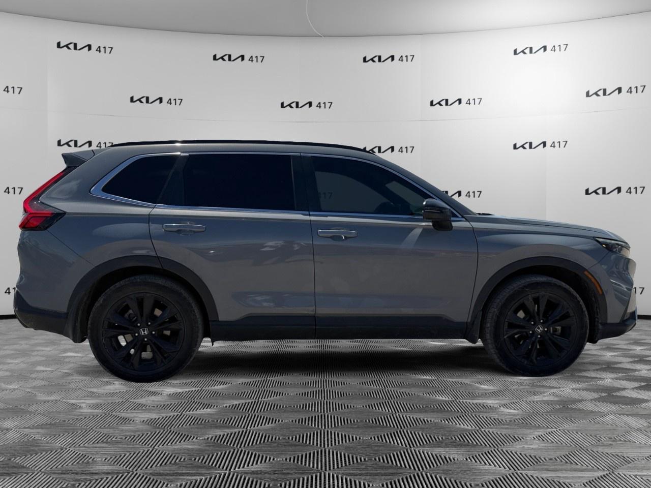 2024 Honda CR-V Hybrid Touring AWD Photo