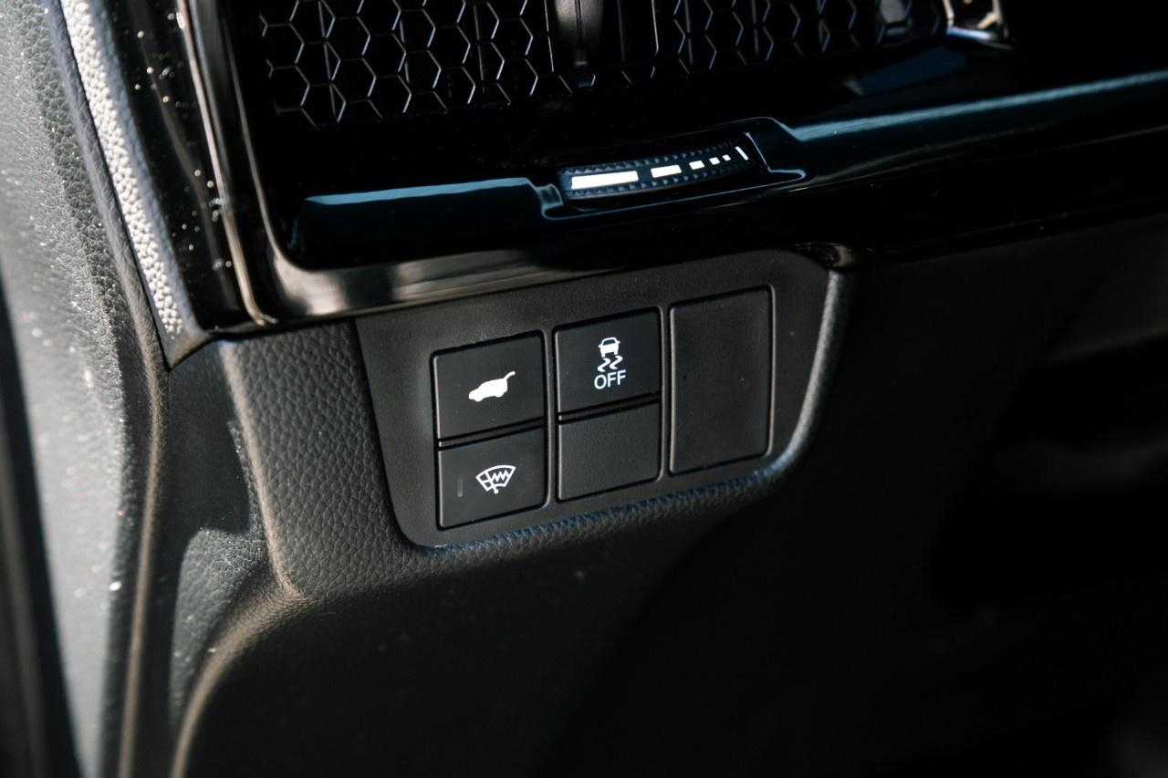 2024 Honda CR-V Hybrid Touring AWD Photo