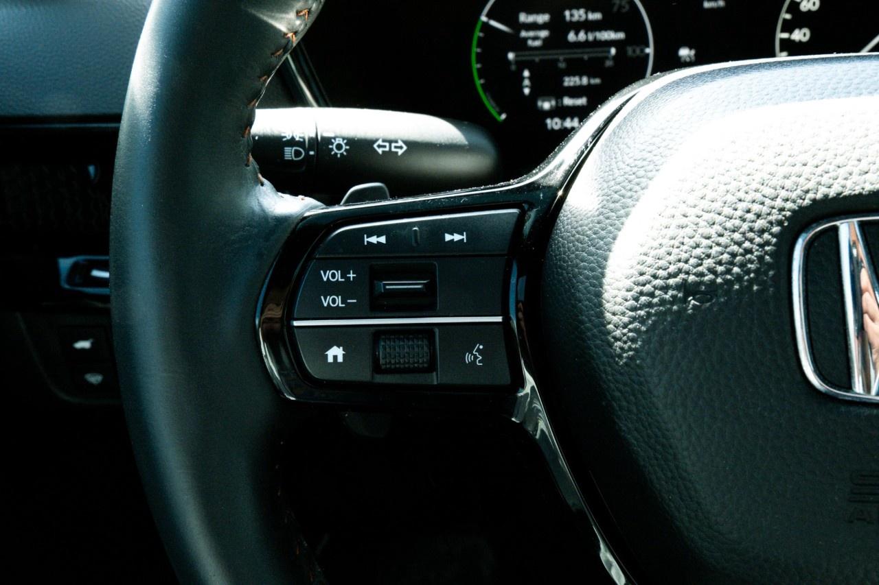 2024 Honda CR-V Hybrid Touring AWD Photo