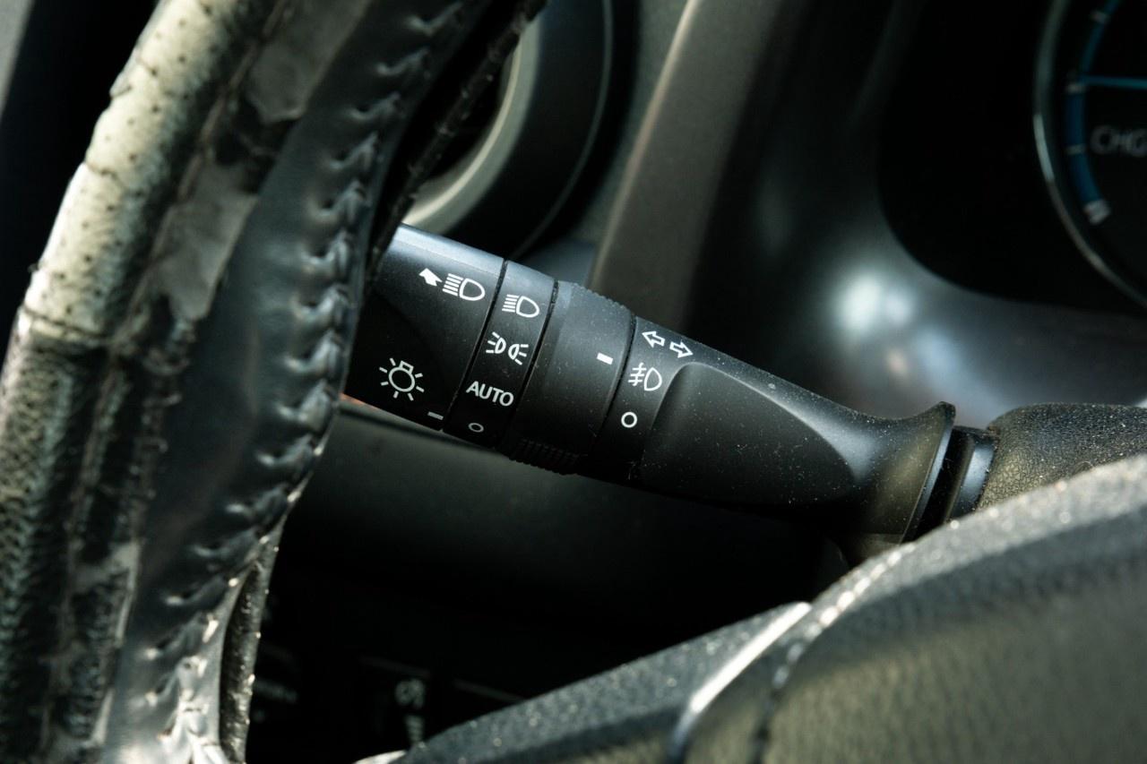2017 Toyota RAV4 Hybrid 4dr SE Photo