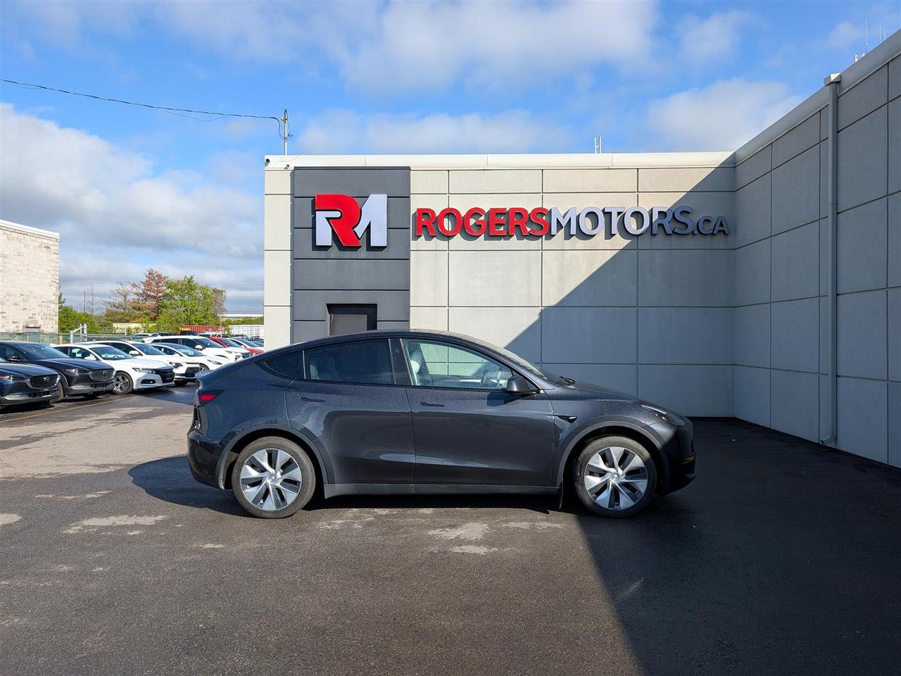 2024 Tesla Model Y LONG RANGE AWD - WHITE INTERIOR - COMPUTER 4 Photo