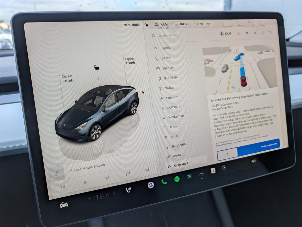 2024 Tesla Model Y LONG RANGE AWD - WHITE INTERIOR - COMPUTER 4 Photo