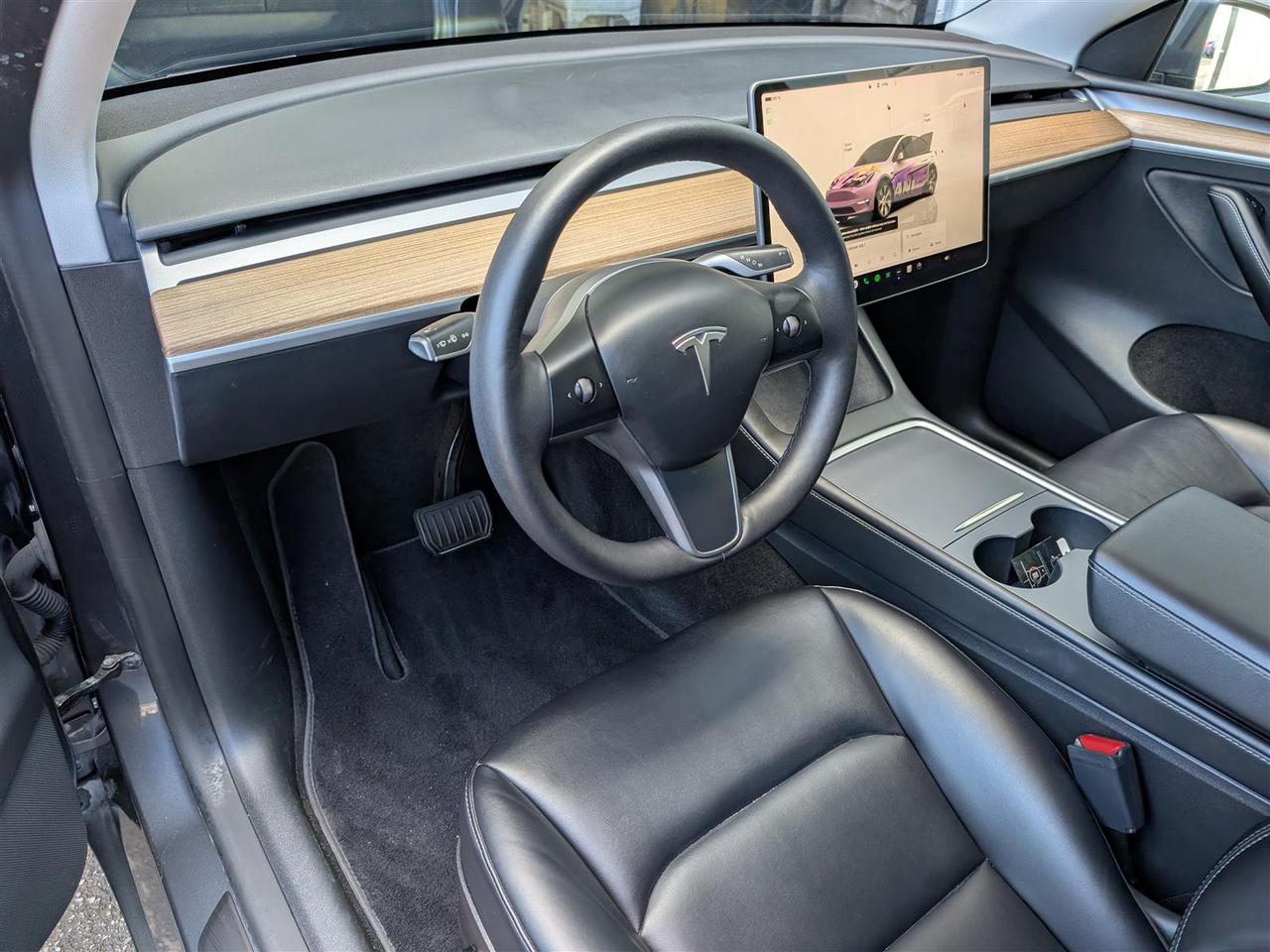 2023 Tesla Model Y LONG RANGE AWD - DUAL MOTOR Photo