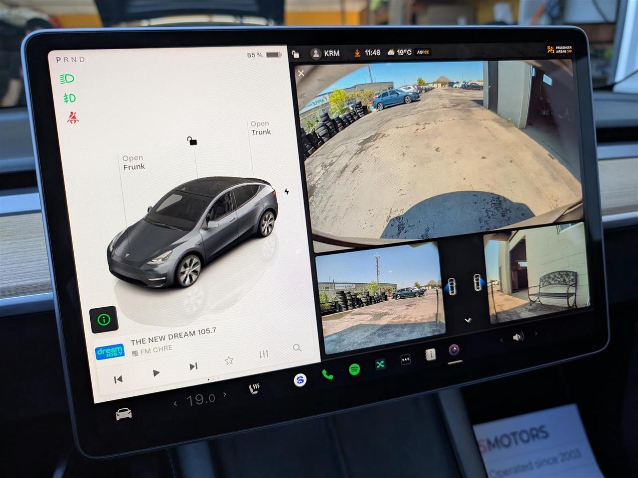 2023 Tesla Model Y LONG RANGE AWD - DUAL MOTOR Photo