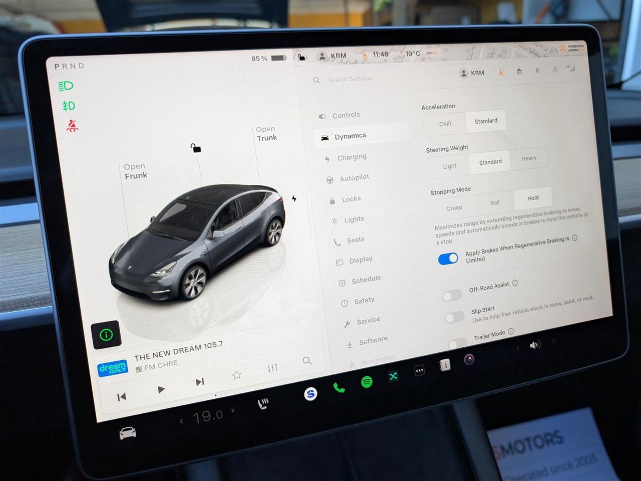 2023 Tesla Model Y LONG RANGE AWD - DUAL MOTOR Photo