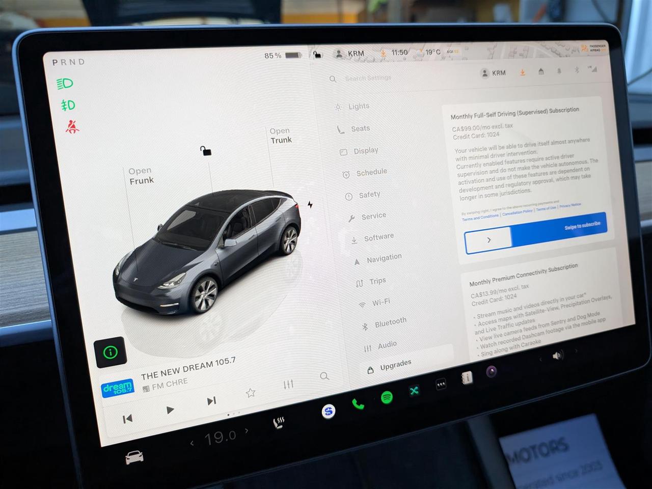2023 Tesla Model Y LONG RANGE AWD - DUAL MOTOR Photo