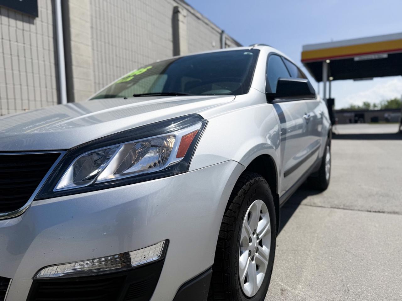 2016 Chevrolet Traverse LS - ONE OWNER VEHICLE Photo3