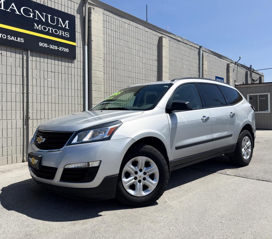 2016 Chevrolet Traverse LS - ONE OWNER VEHICLE Photo5