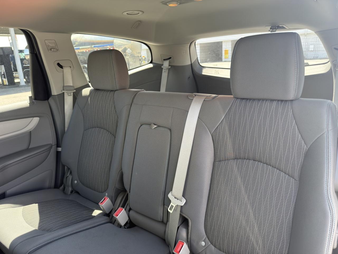 2016 Chevrolet Traverse LS - ONE OWNER VEHICLE Photo