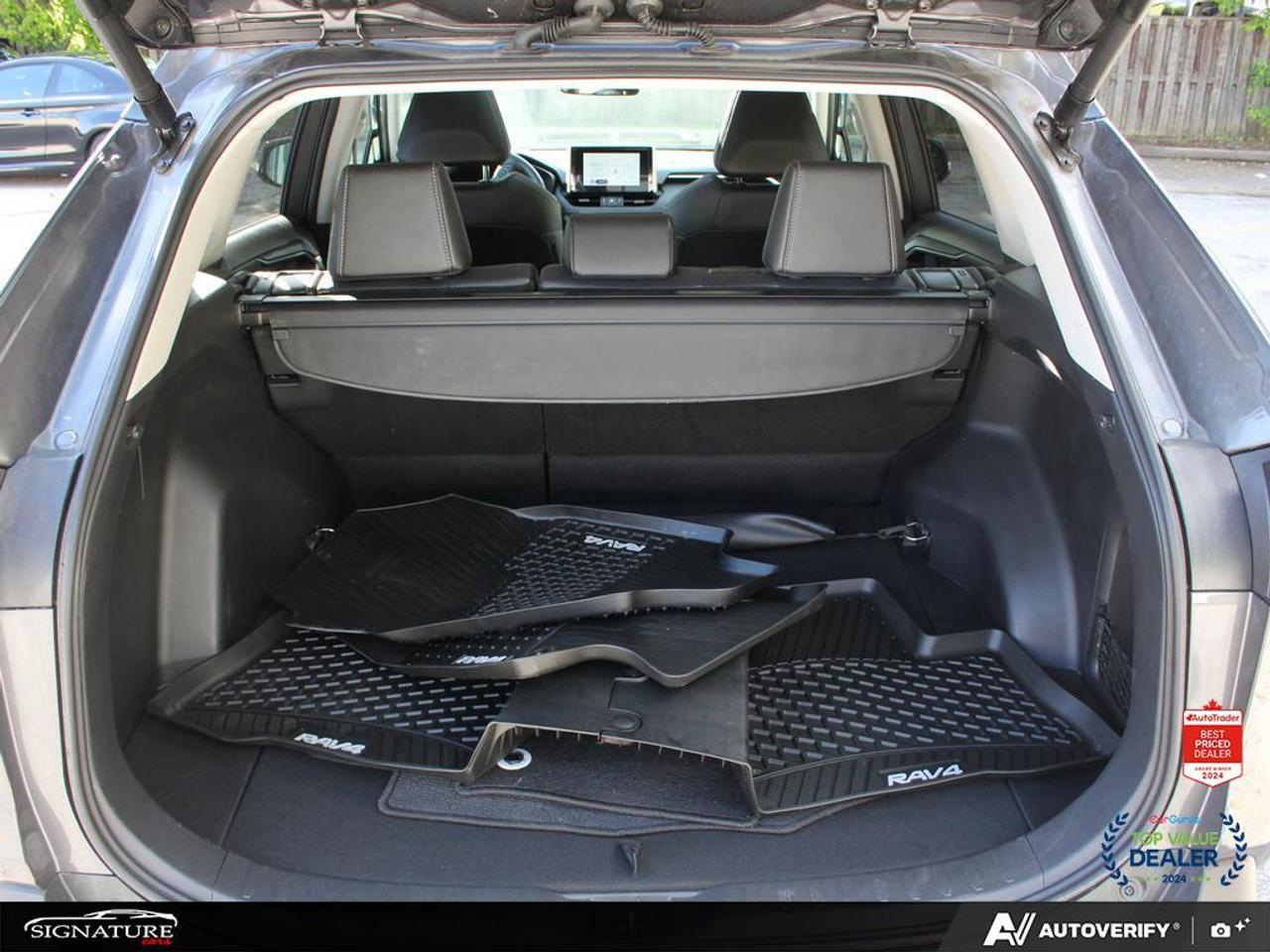 2025 Toyota RAV4 XLE Premium AWD No Accident Photo