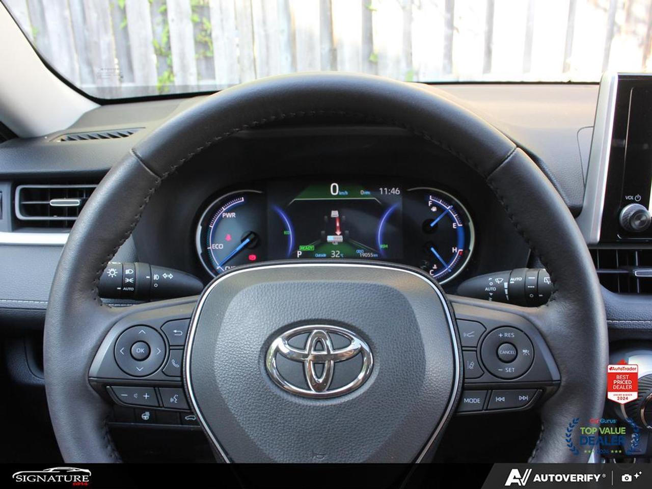 2025 Toyota RAV4 XLE Premium AWD No Accident Photo