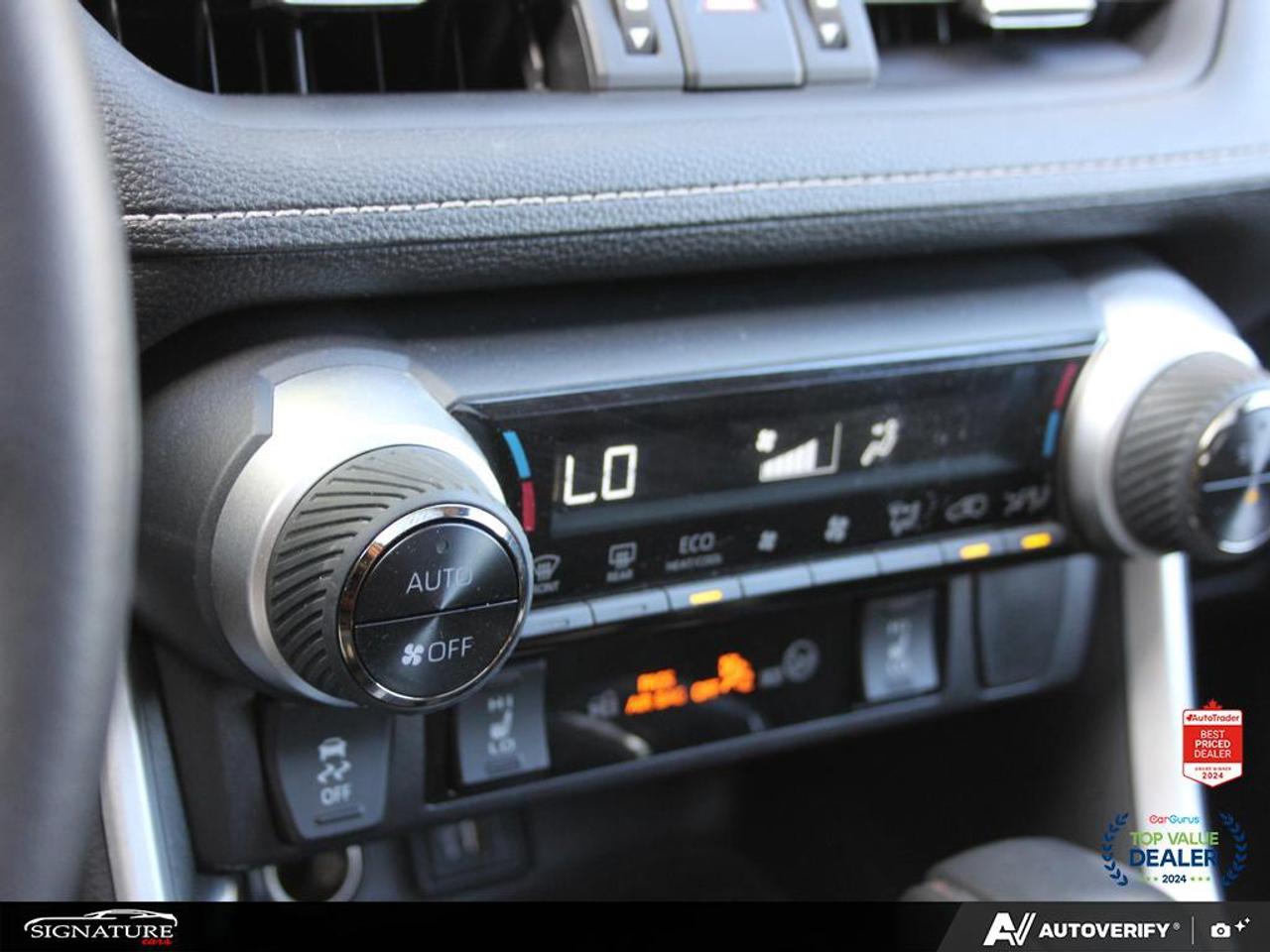 2025 Toyota RAV4 XLE Premium AWD No Accident Photo
