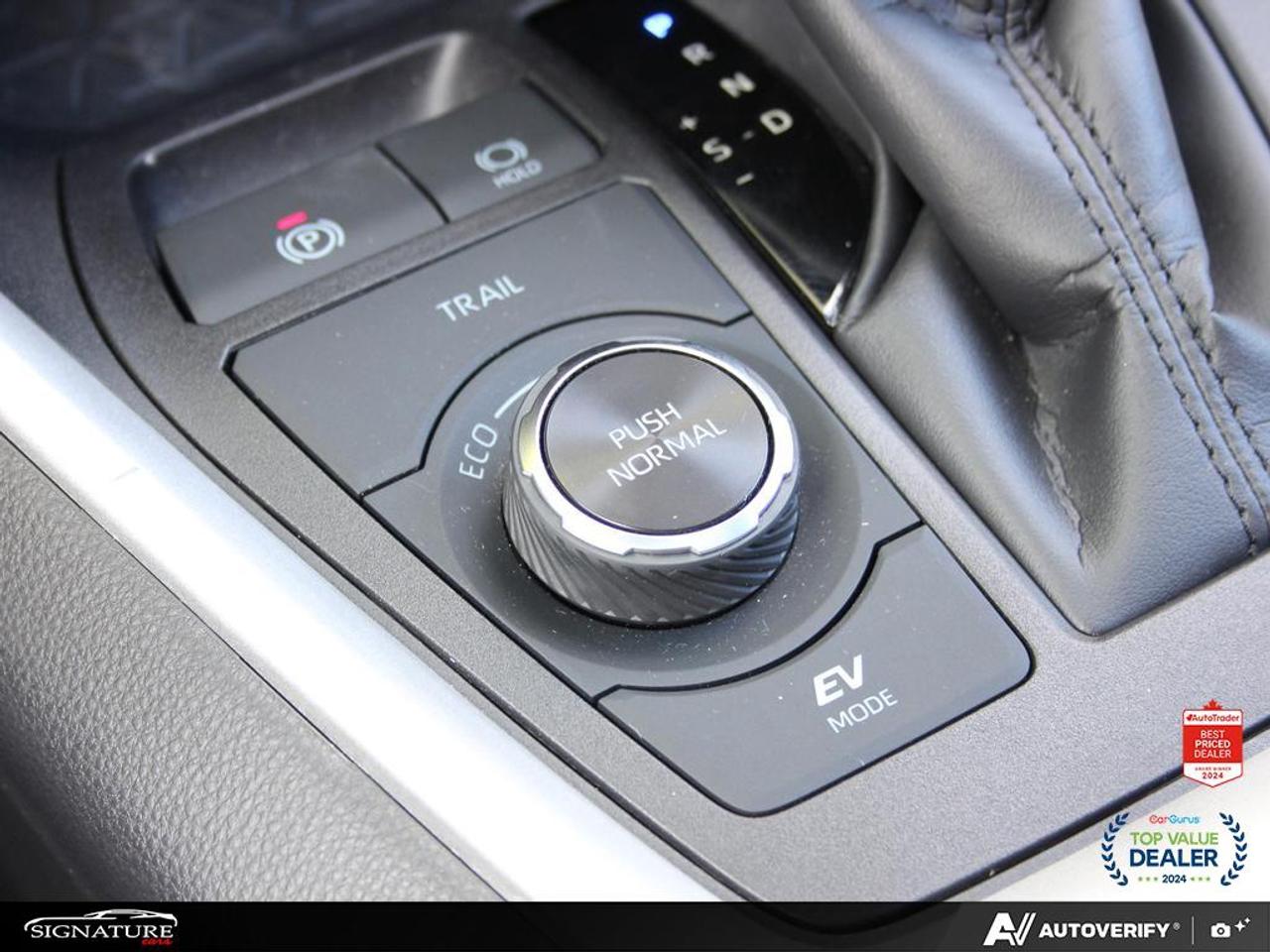 2025 Toyota RAV4 XLE Premium AWD No Accident Photo