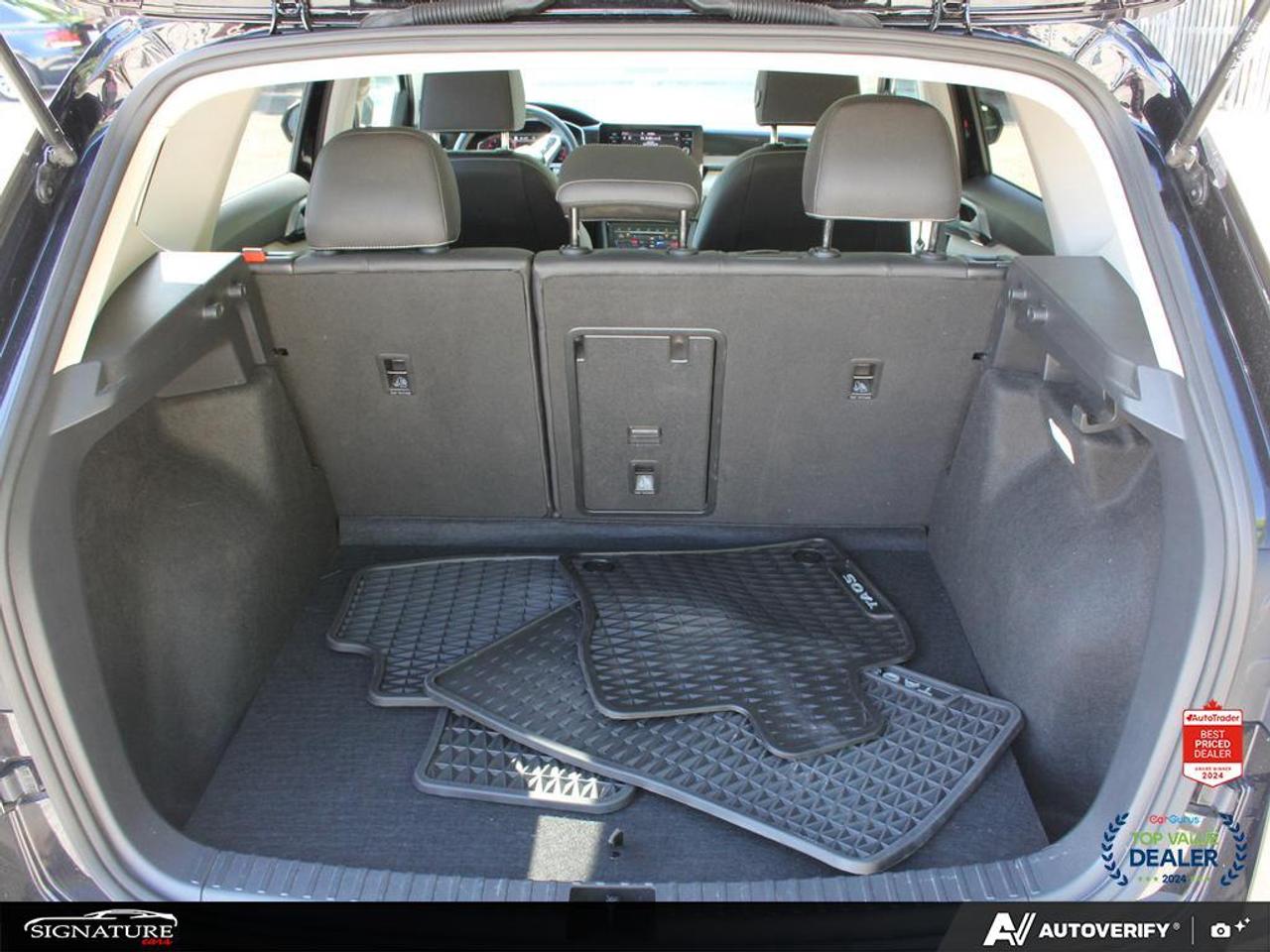 2025 Volkswagen Taos Highline No Accident Panoroof Navigation Photo