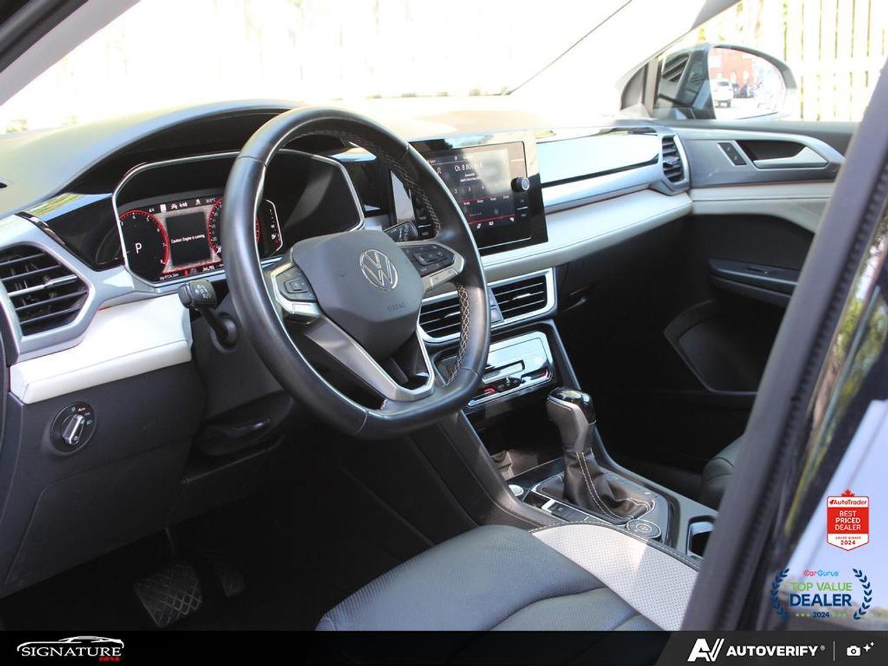 2025 Volkswagen Taos Highline No Accident Panoroof Navigation Photo