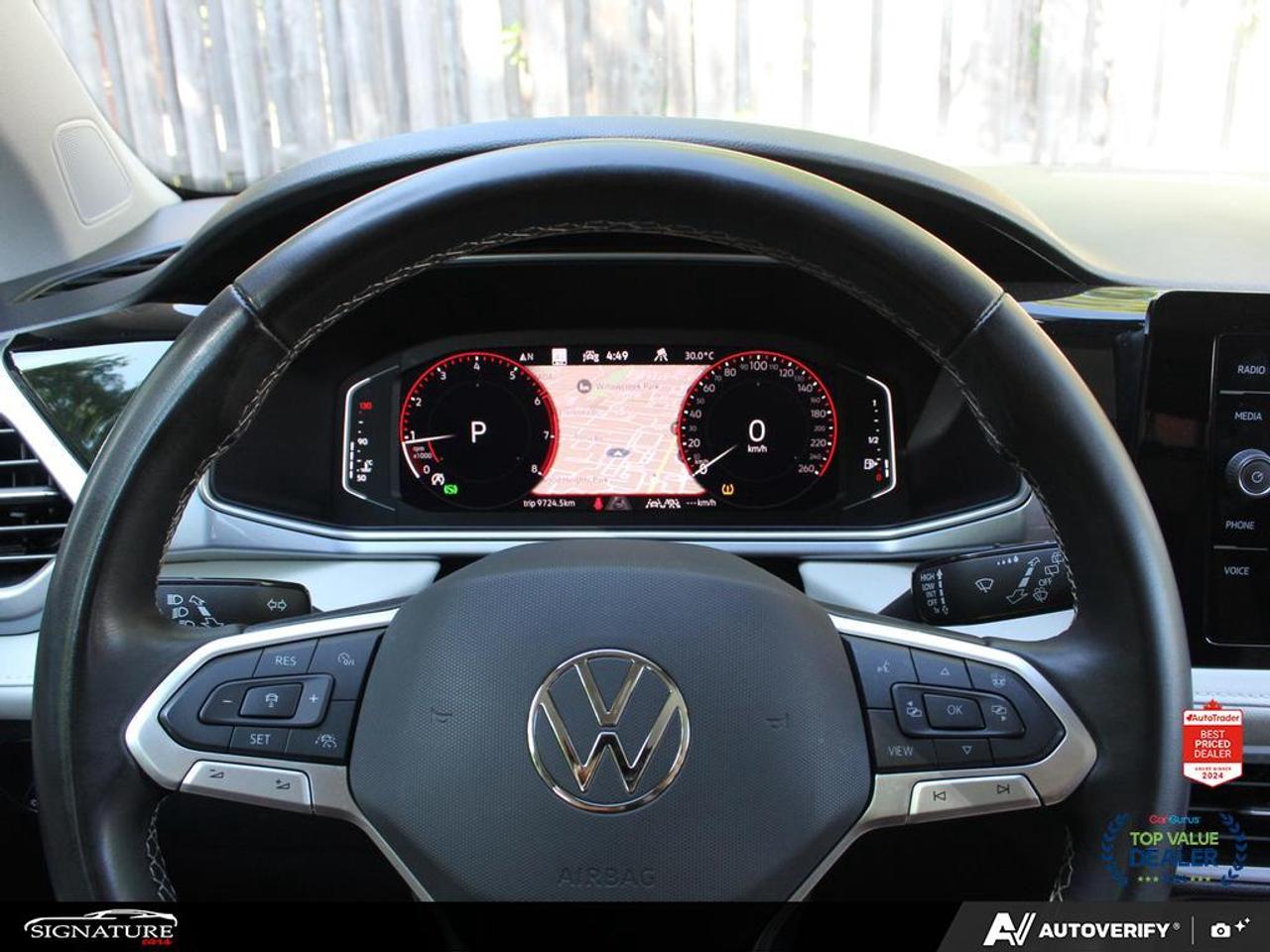 2025 Volkswagen Taos Highline No Accident Panoroof Navigation Photo
