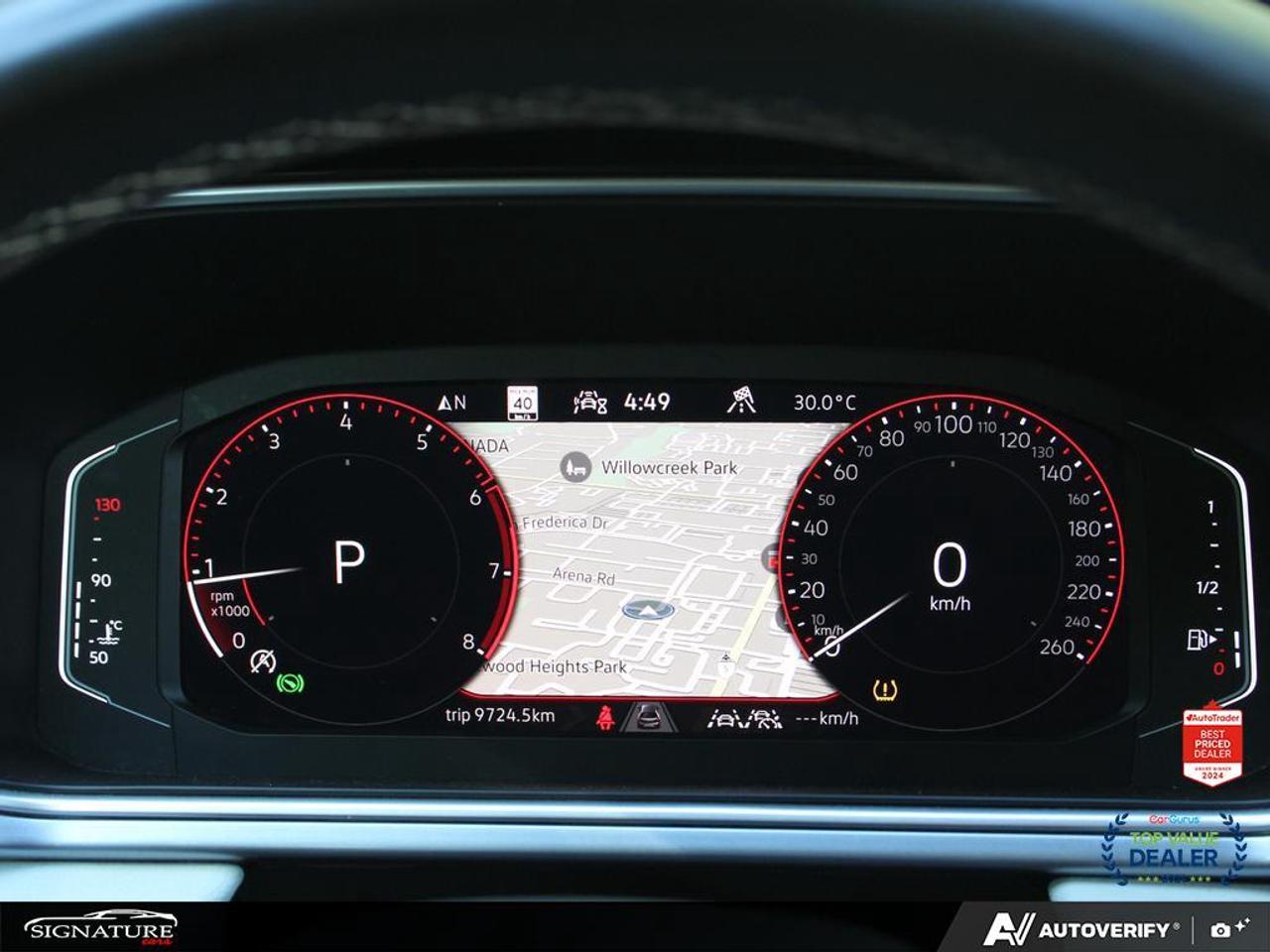2025 Volkswagen Taos Highline No Accident Panoroof Navigation Photo