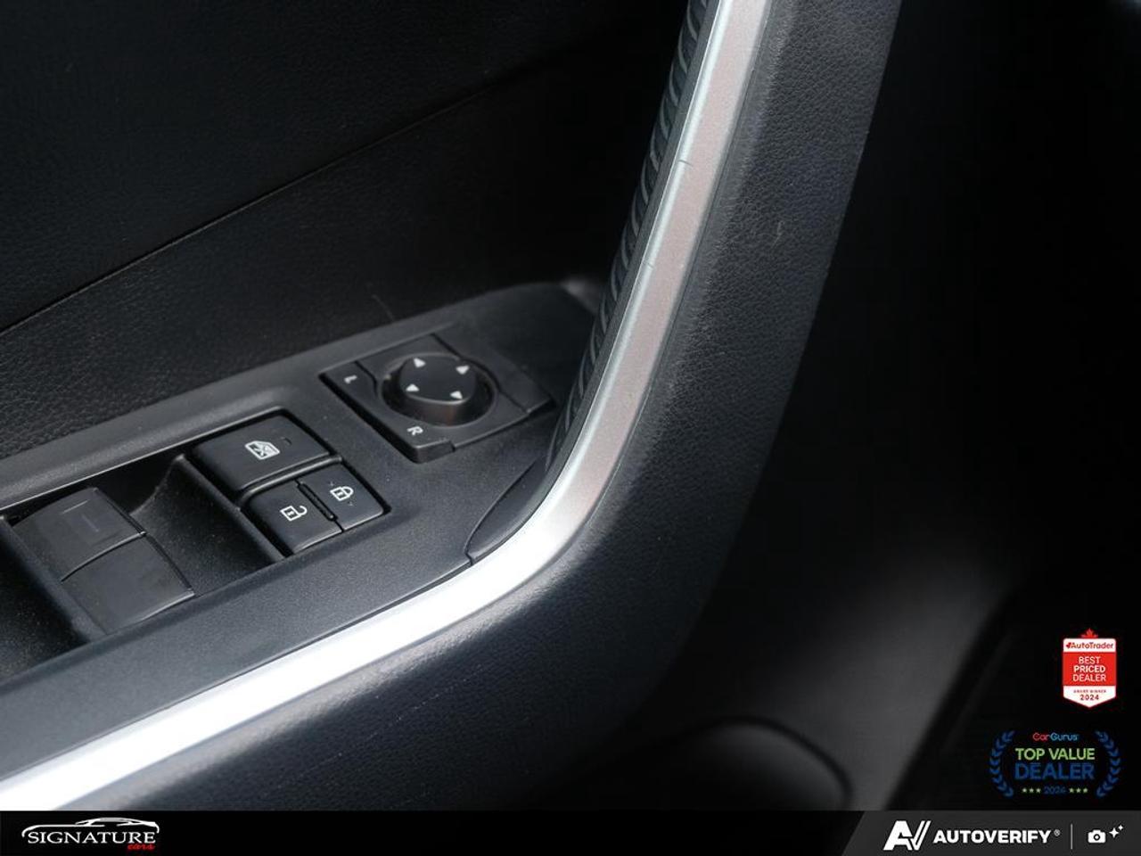 2021 Toyota RAV4 LE No Accident Carplay BSM Htd Seats Photo