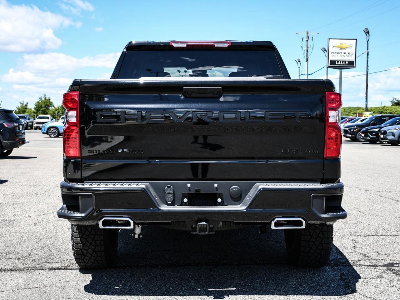 2026 Chevrolet Silverado 1500 Custom Trail Boss Photo