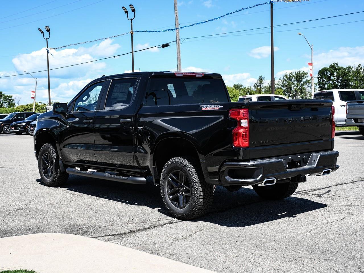 2026 Chevrolet Silverado 1500 Custom Trail Boss Photo3