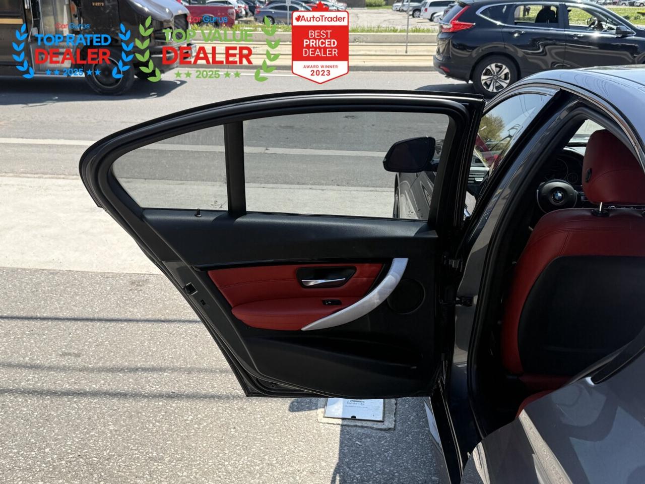 2018 BMW 3 Series 330i //M PKG | SUNROOF | RED LEATHER | CARPLAY Photo
