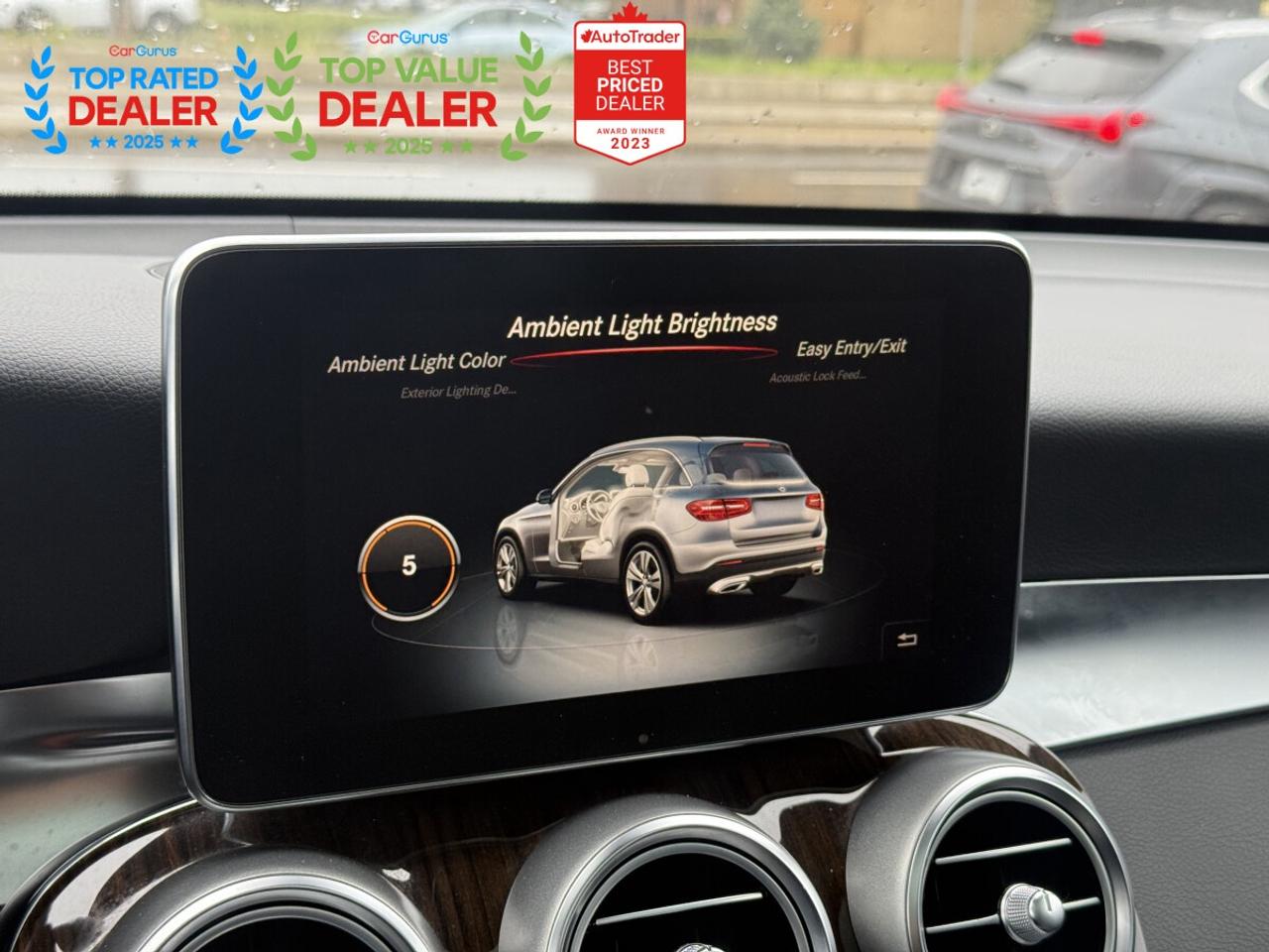 2017 Mercedes-Benz GLC-Class 300 //AMG PKG | PANO | LOADED Photo