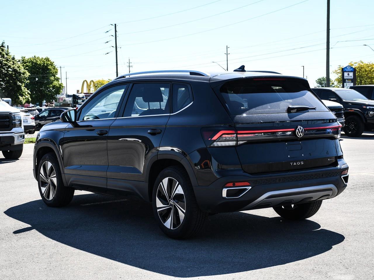 2025 Volkswagen Taos 2025 Volkswagen Taos - Comfortline | Stock #LK00869T Photo3