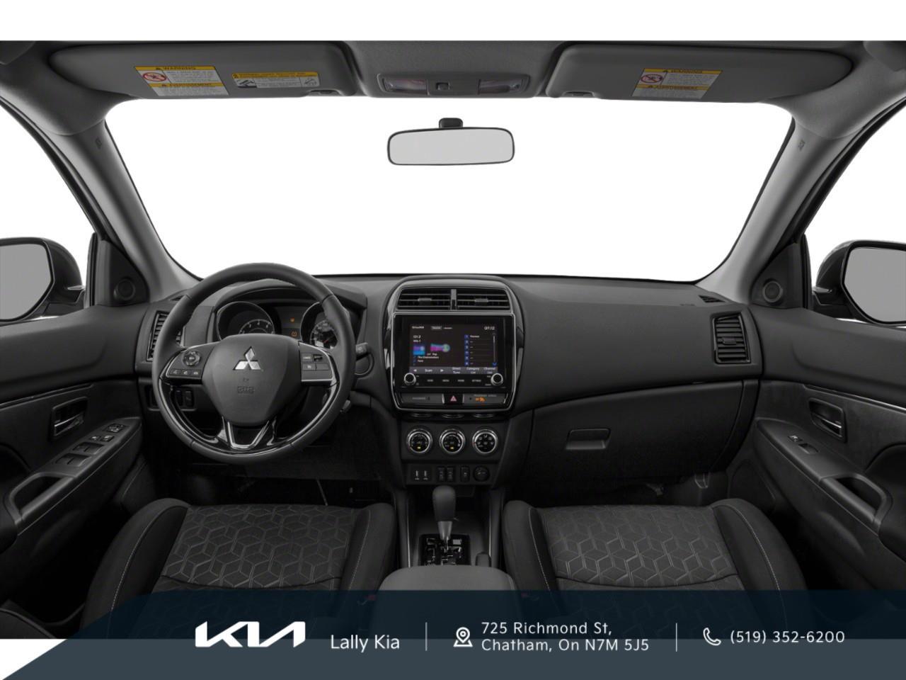 2024 Mitsubishi RVR SE Photo