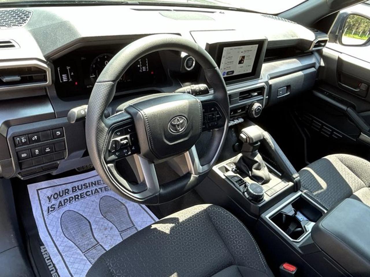 2025 Toyota 4Runner SR5 4WD Photo