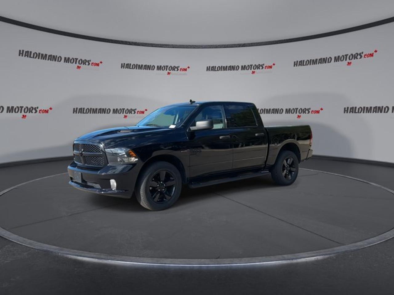 2023 RAM 1500 Classic Express Crew Cab 5'7 Box 4x4 | One Owner | No Accidents Photo