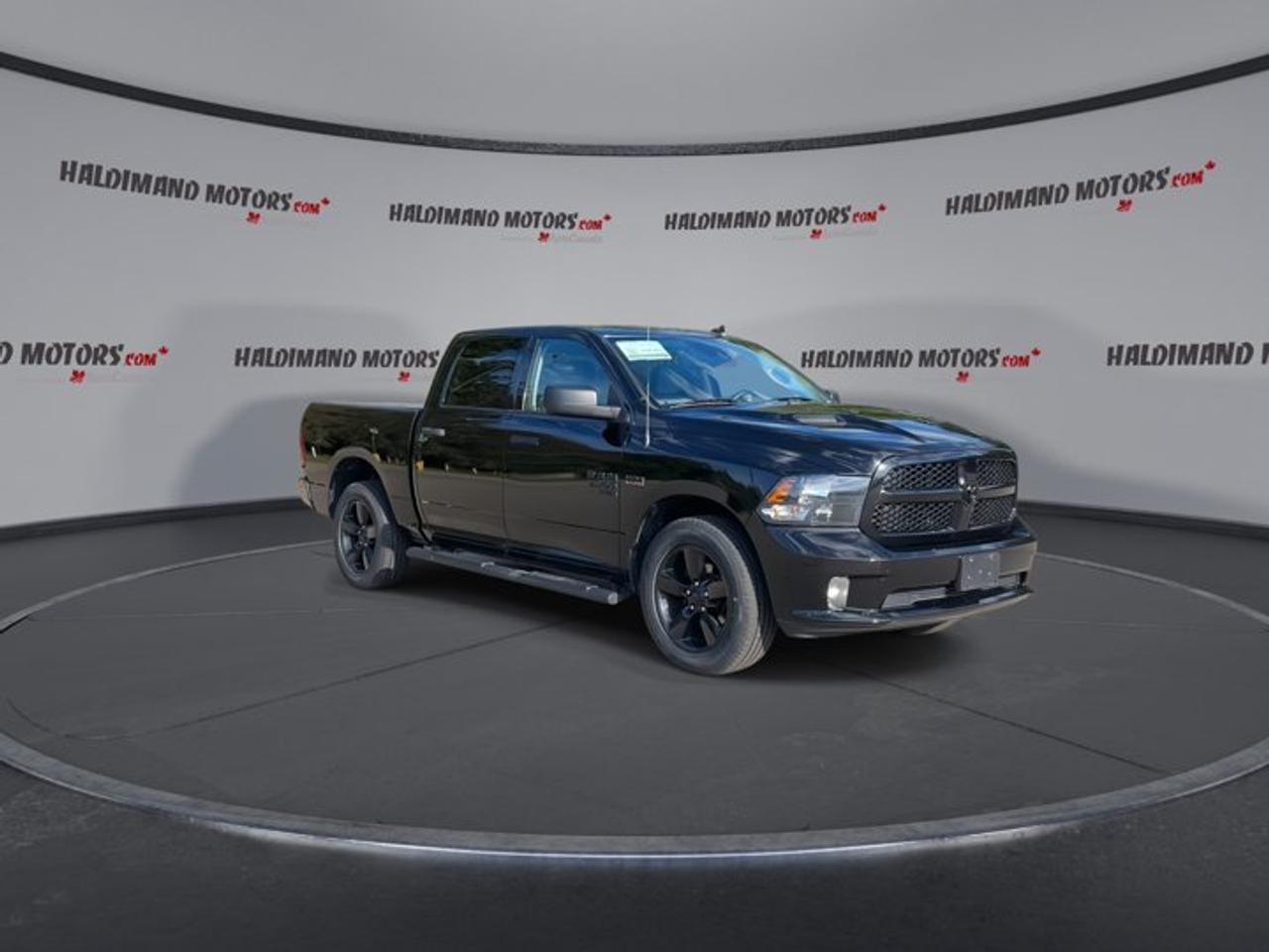 2023 RAM 1500 Classic Express Crew Cab 5'7 Box 4x4 | One Owner | No Accidents Photo