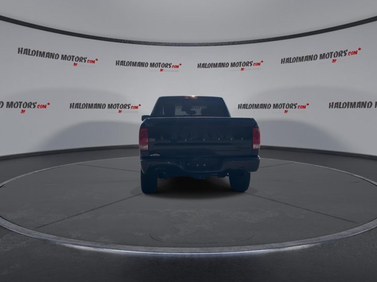 2023 RAM 1500 Classic Express Crew Cab 5'7 Box 4x4 | One Owner | No Accidents Photo