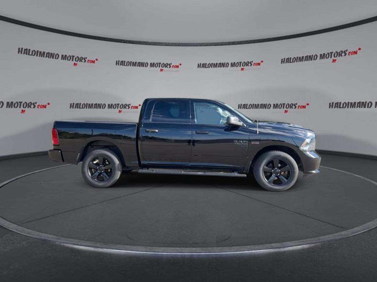 2023 RAM 1500 Classic Express Crew Cab 5'7 Box 4x4 | One Owner | No Accidents Photo