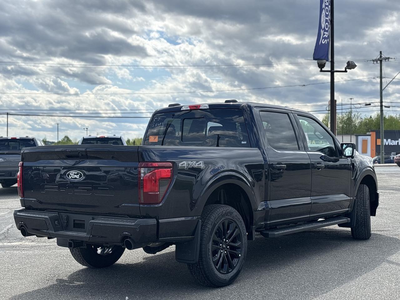 2026 Ford F-150 XLT 4WD SuperCrew 5.5' Box Photo3
