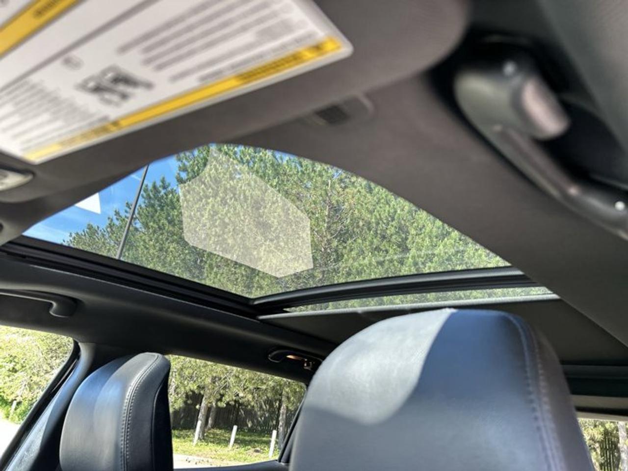 2024 Jeep Compass Trailhawk 4x4 | Panoramic Sunroof | Heated Steering Photo