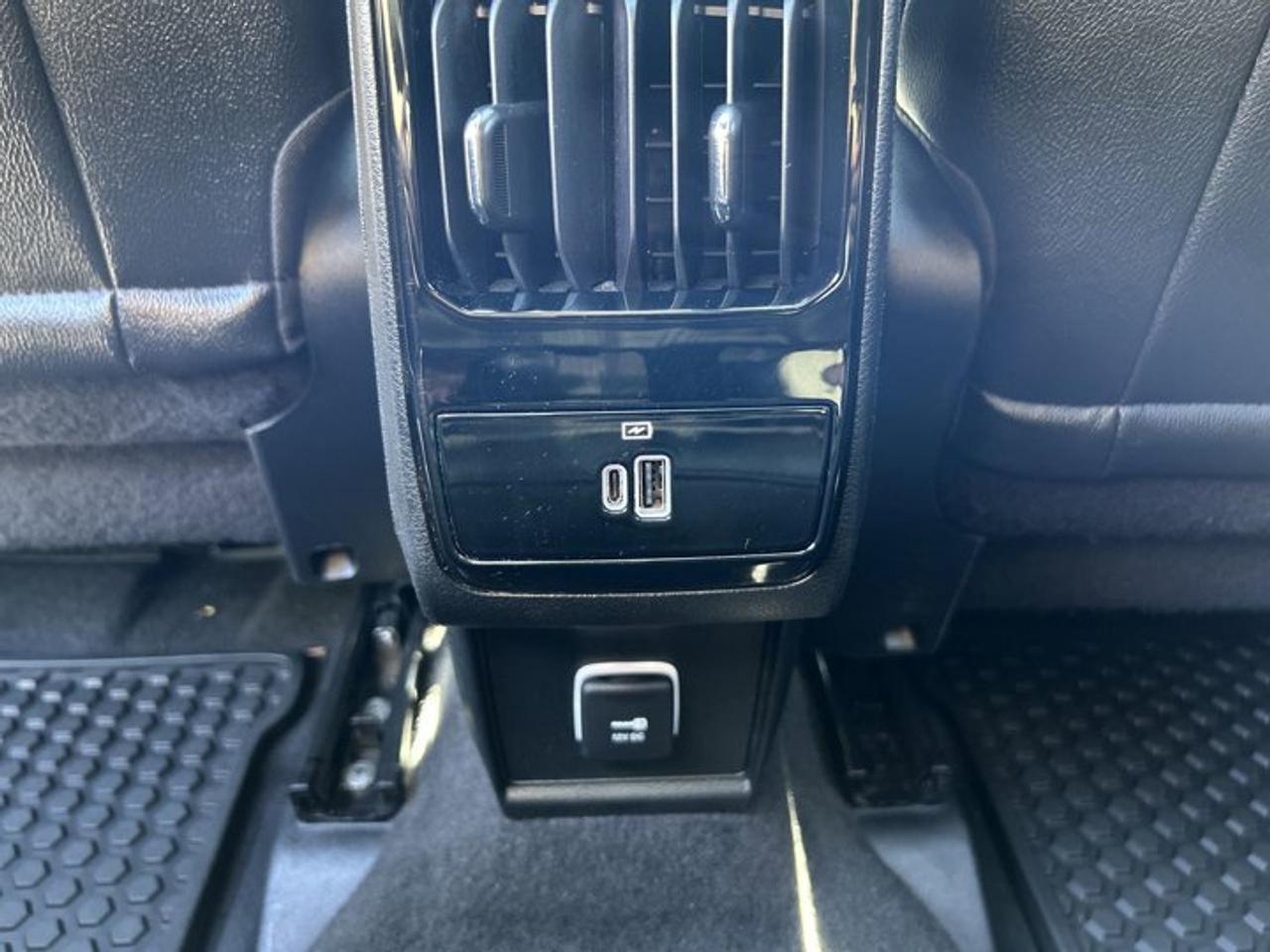 2024 Jeep Compass Trailhawk 4x4 | Panoramic Sunroof | Heated Steering Photo