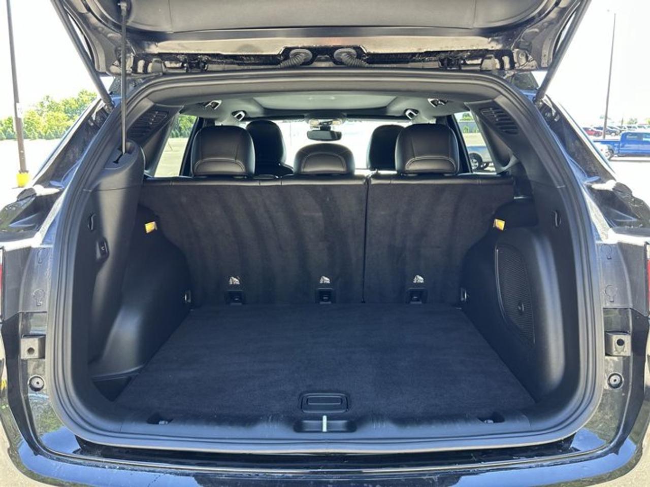 2024 Jeep Compass Trailhawk 4x4 | Panoramic Sunroof | Heated Steering Photo