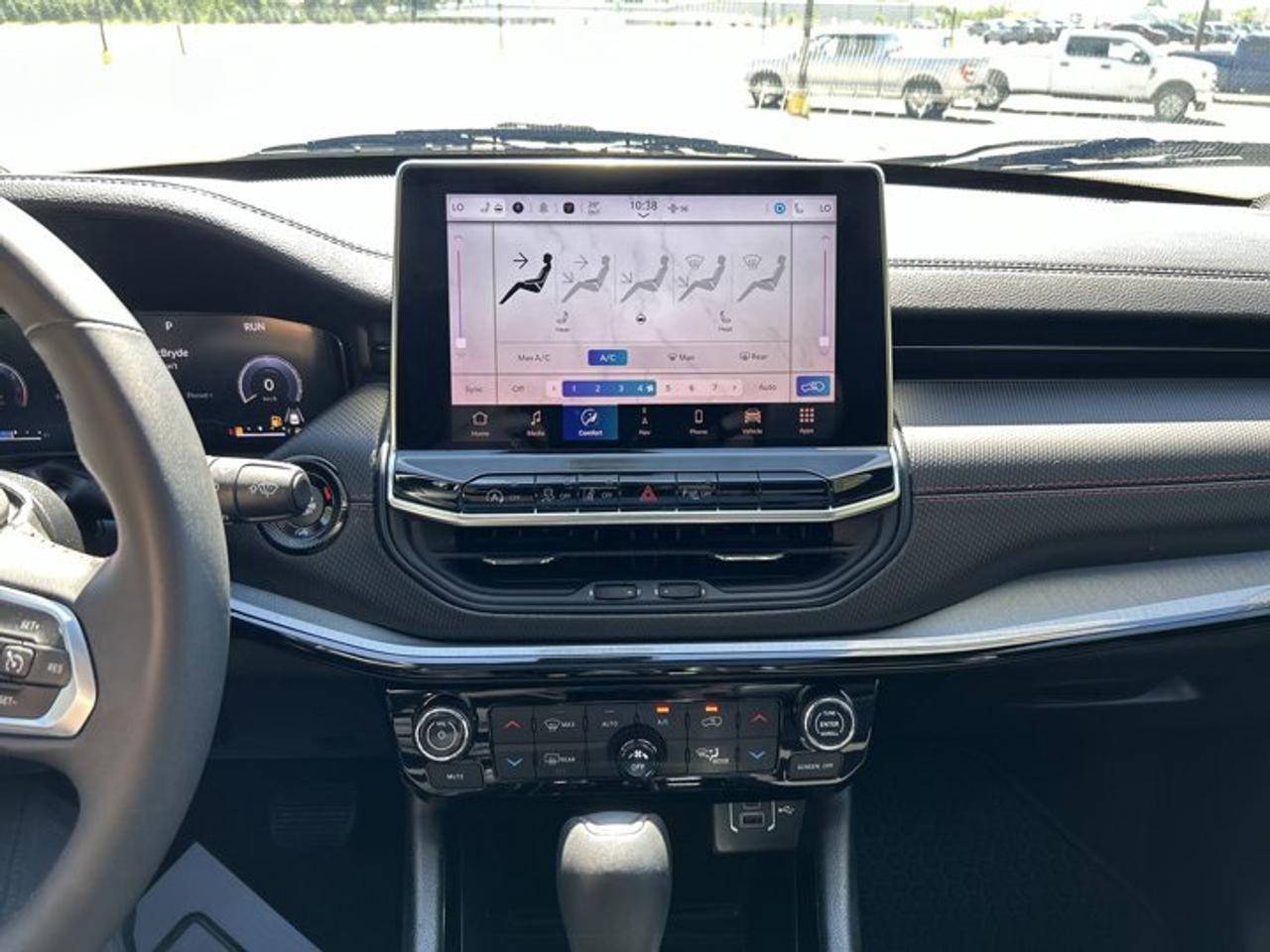 2024 Jeep Compass Trailhawk 4x4 | Panoramic Sunroof | Heated Steering Photo