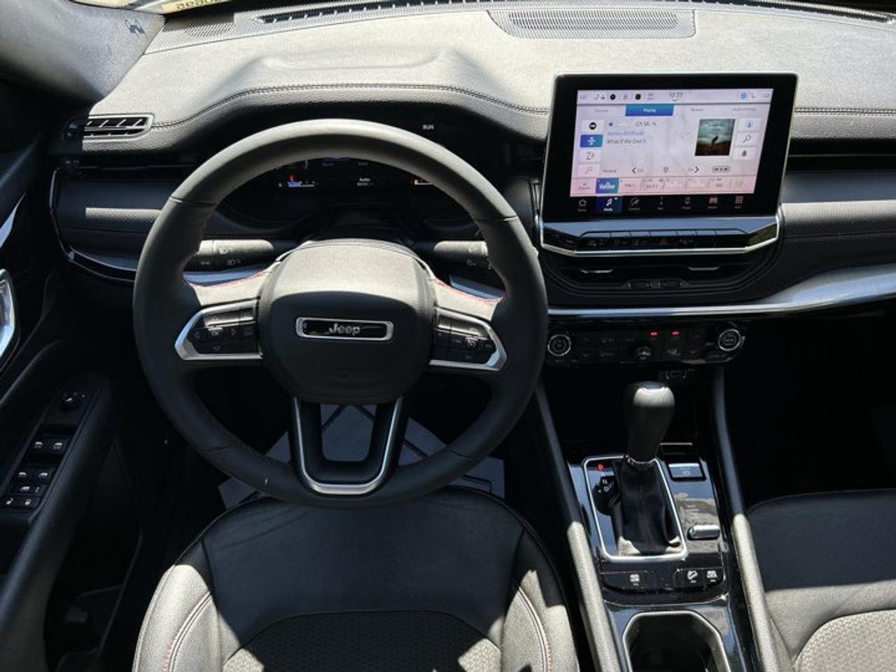 2024 Jeep Compass Trailhawk 4x4 | Panoramic Sunroof | Heated Steering Photo
