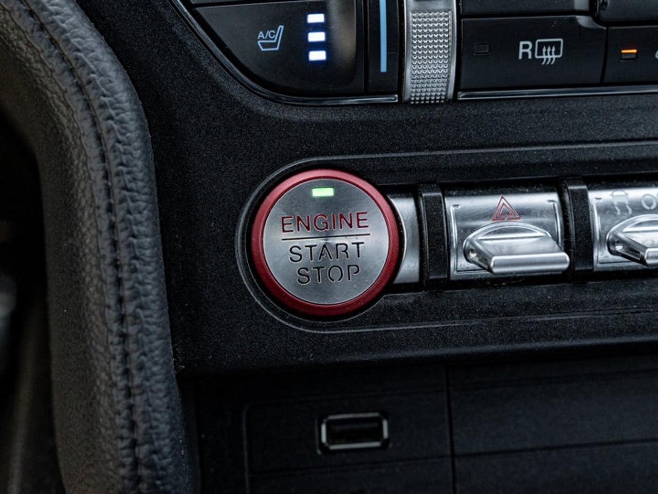2021 Ford Mustang I4CV Photo