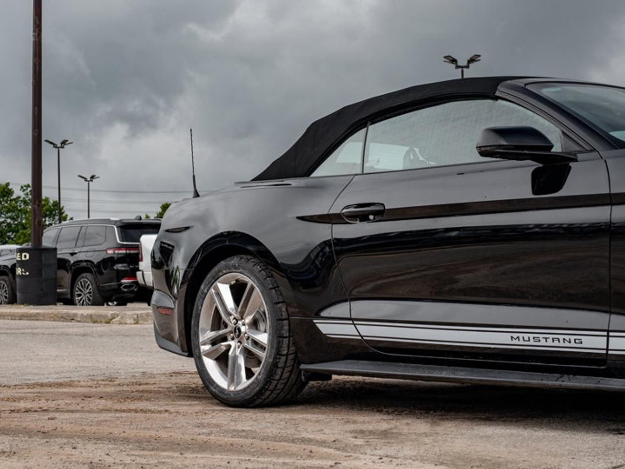 2021 Ford Mustang I4CV Photo