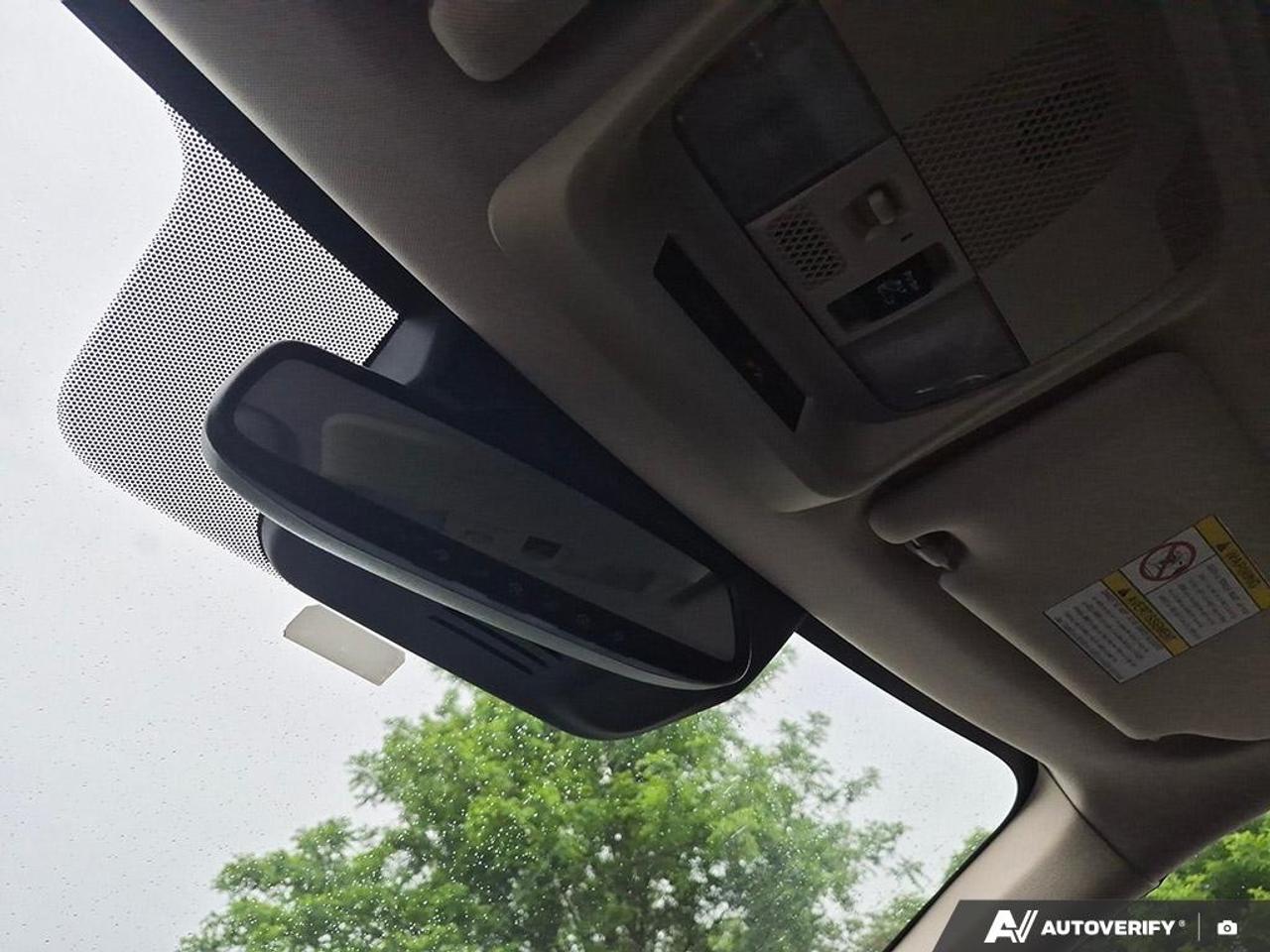 2020 Mitsubishi Outlander  Photo