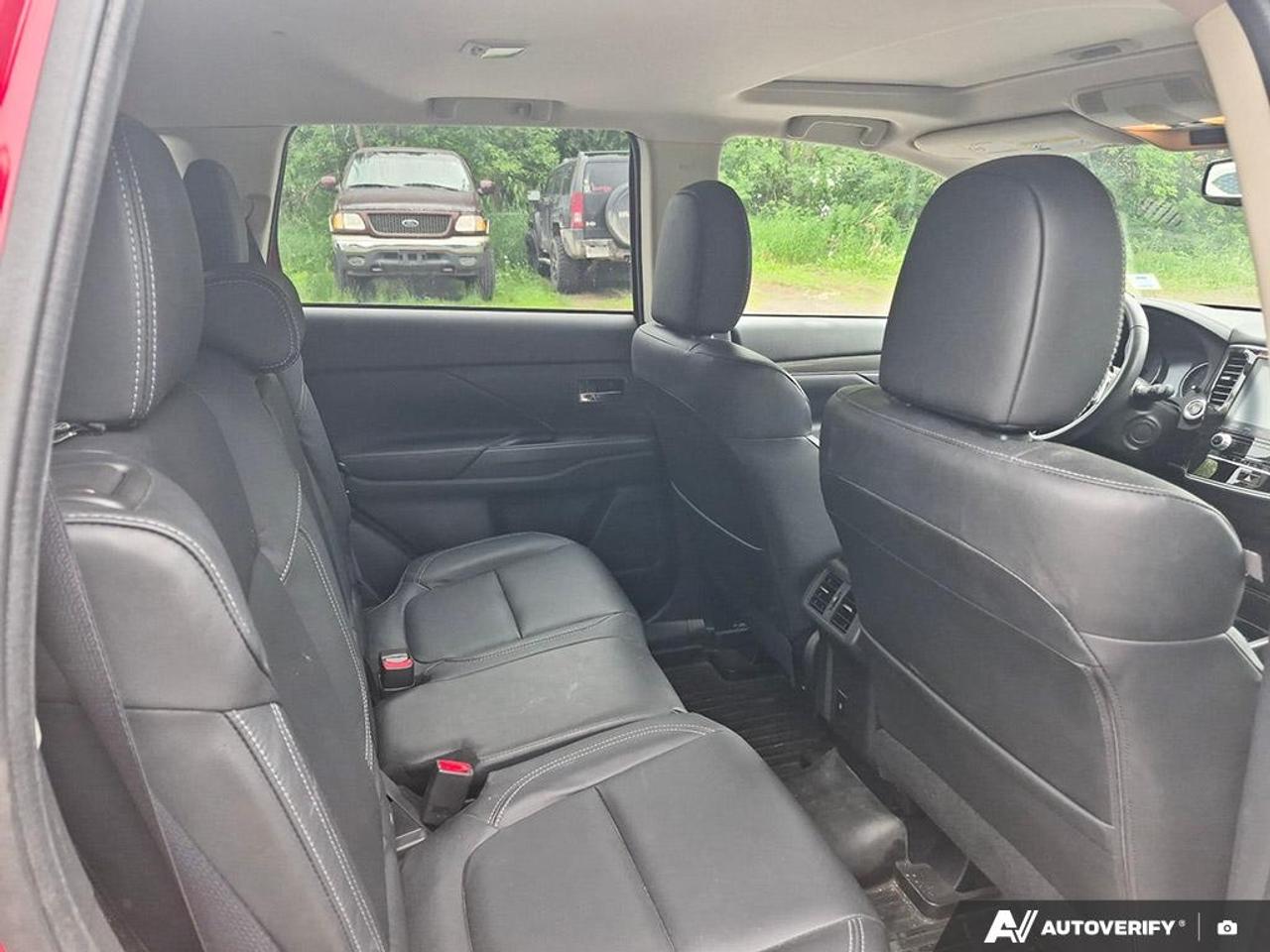2020 Mitsubishi Outlander  Photo