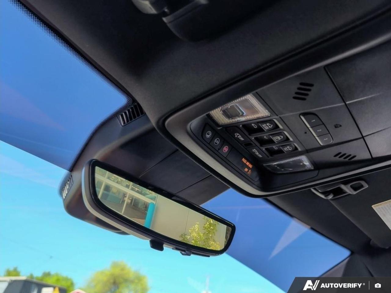 2025 Cadillac XT4 2X Photo