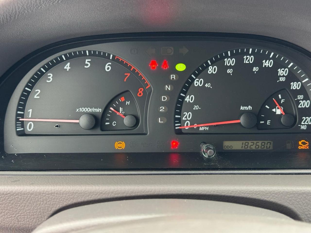 2004 Toyota Camry LE Photo
