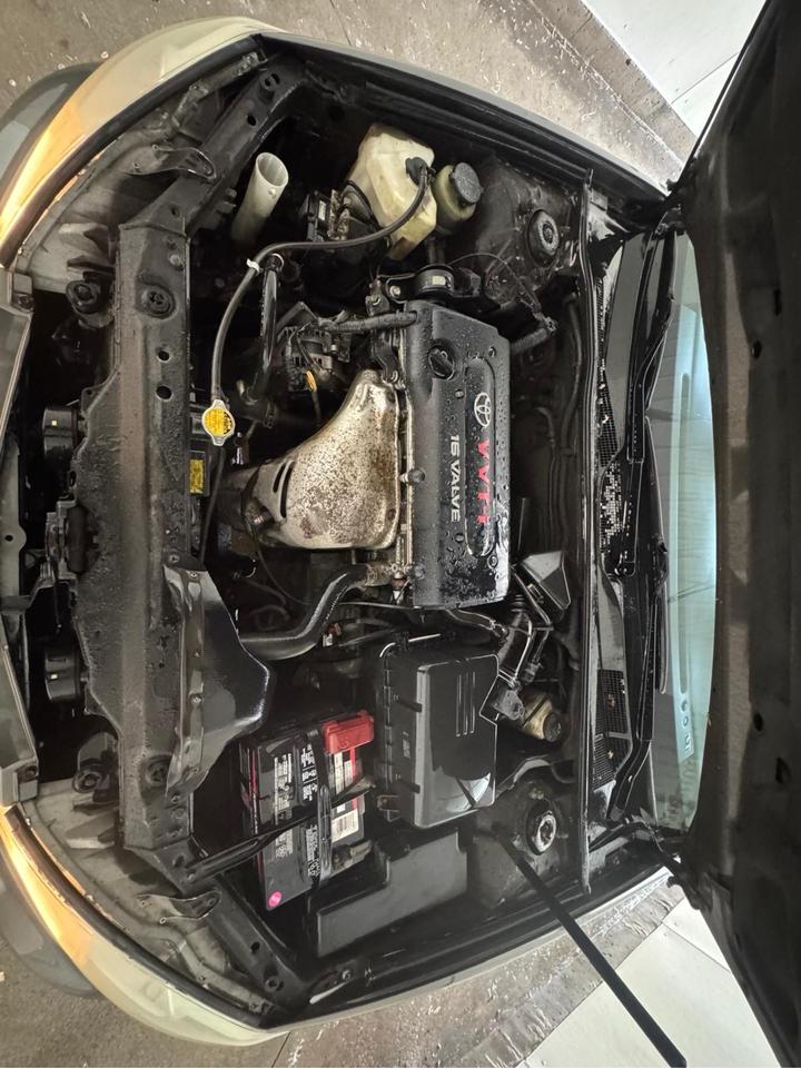 2004 Toyota Camry LE Photo