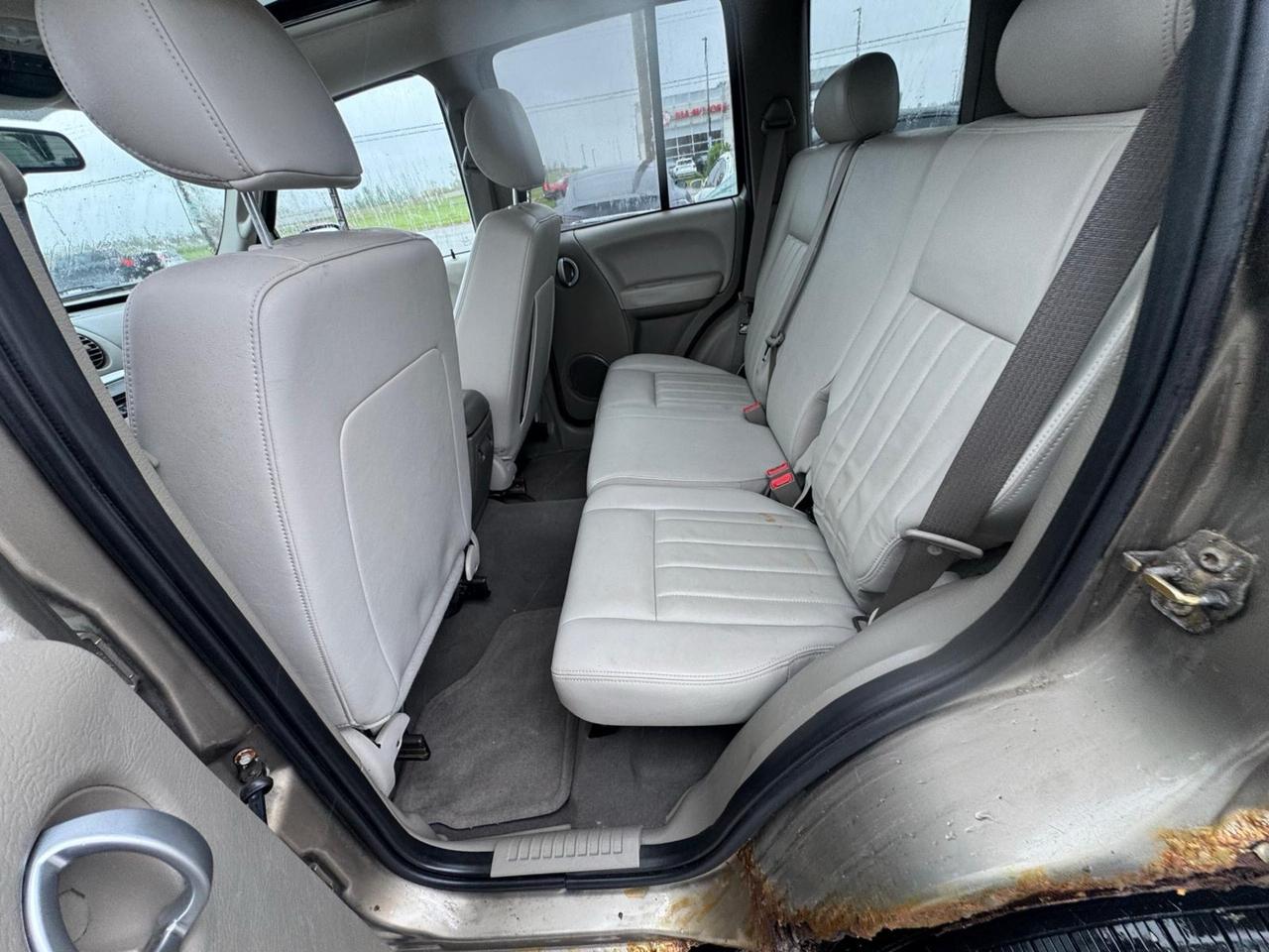 2007 Jeep Liberty AS IS, Limited Edition, ONLY 81KMS, RUNS WELL, Photo