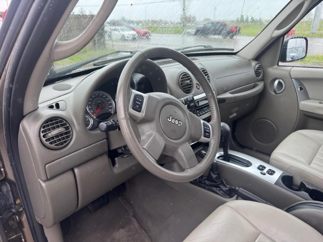 2007 Jeep Liberty AS IS, Limited Edition, ONLY 81KMS, RUNS WELL, Photo
