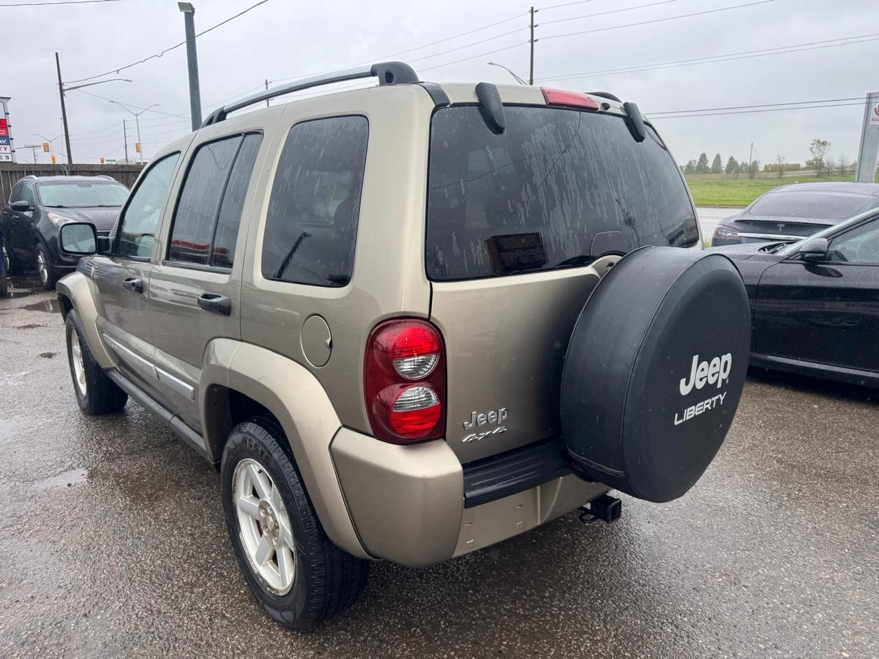2007 Jeep Liberty AS IS, Limited Edition, ONLY 81KMS, RUNS WELL, Photo2
